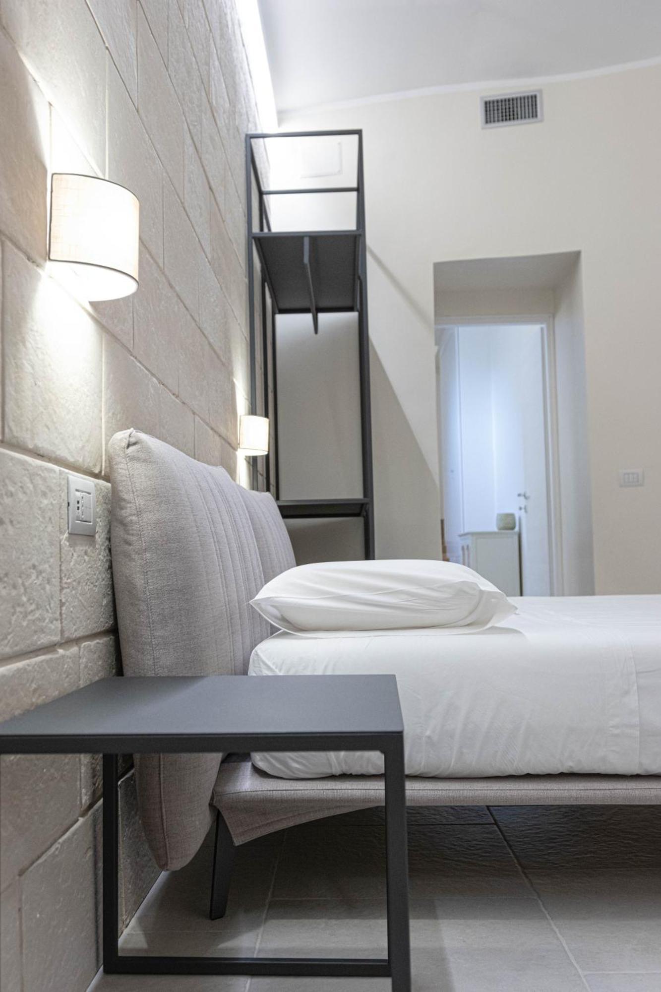Oronti Accommodations 레체 외부 사진